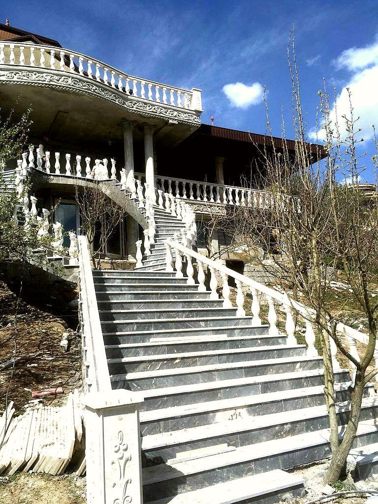 ویلای استخردار گردنه حیران روستای گیلده