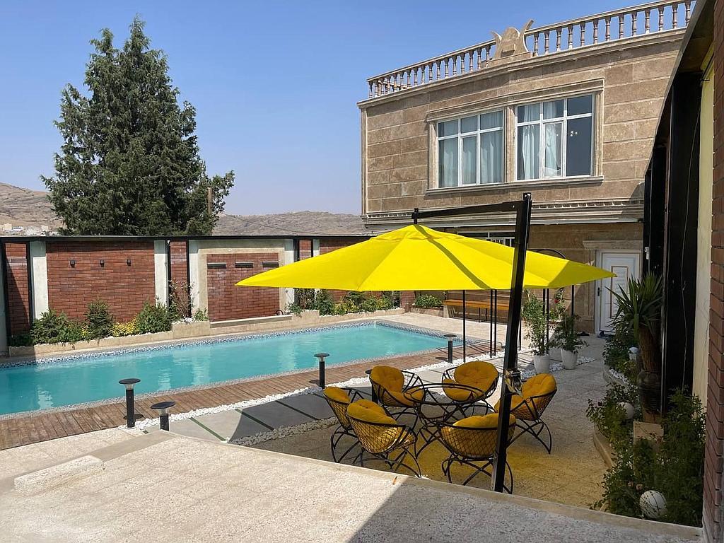 ویلا استخردار آبگرم پاپی خالدار