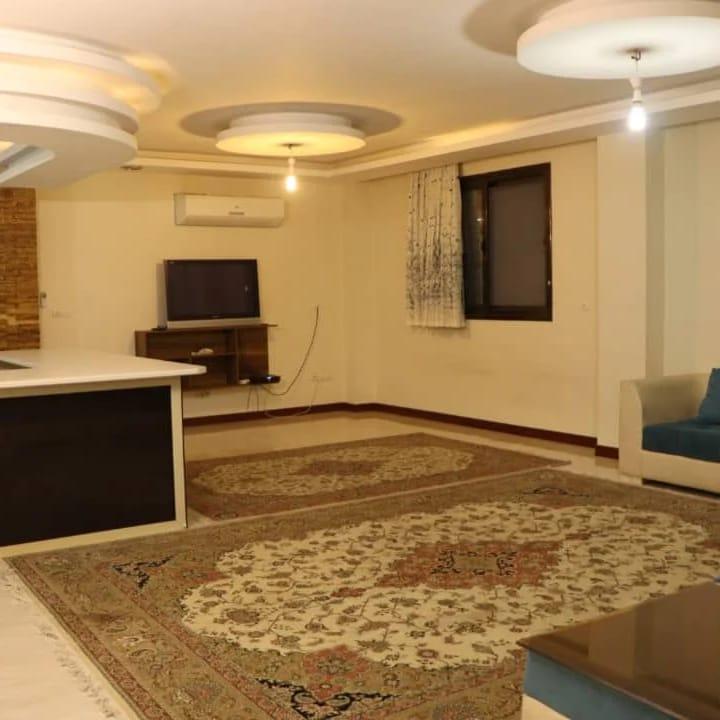 ویلا 2خوابه استخردار آبگرم باغ بهادران