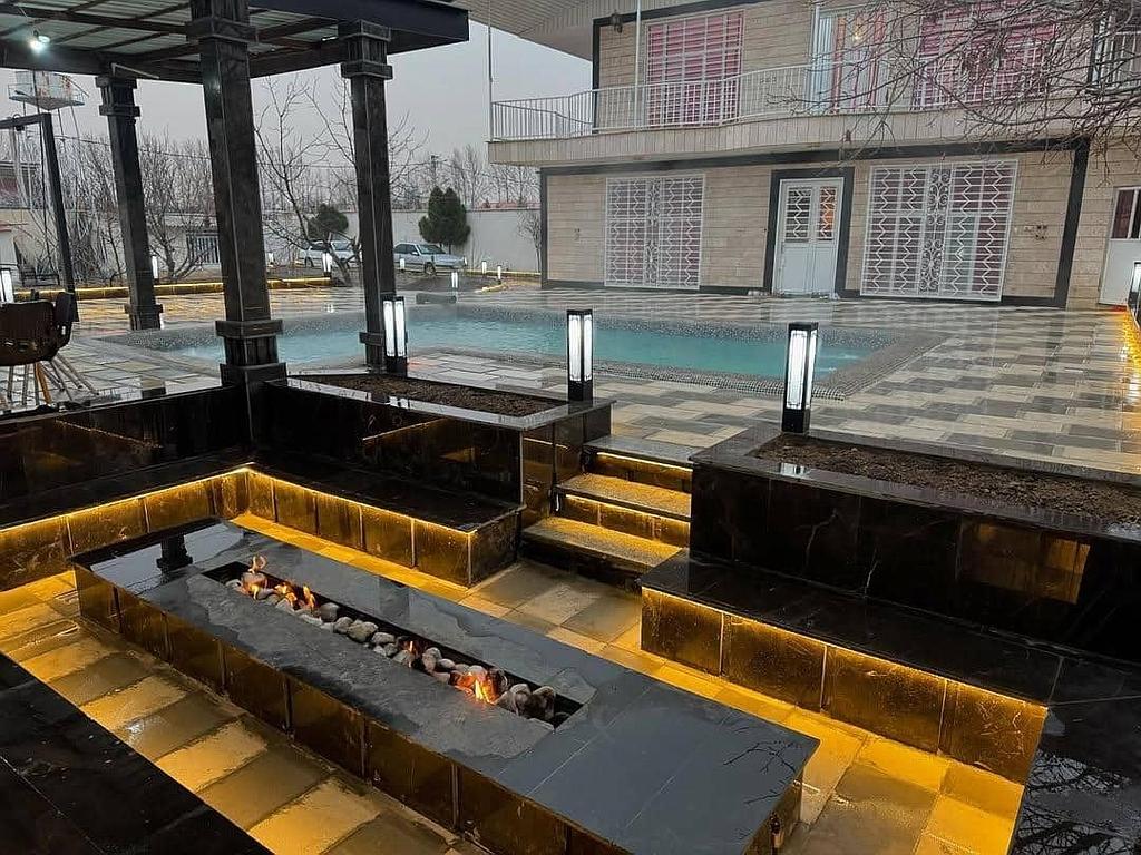 سه خوابه استخر ۴ فصل آبگرم سهیلیه