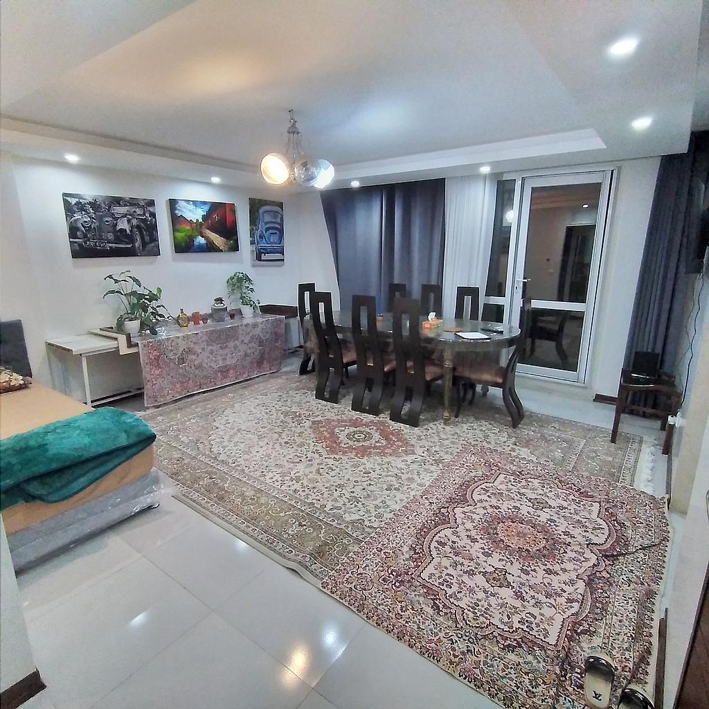 سوئیت تکخوابه زنبق دو در گرمدره