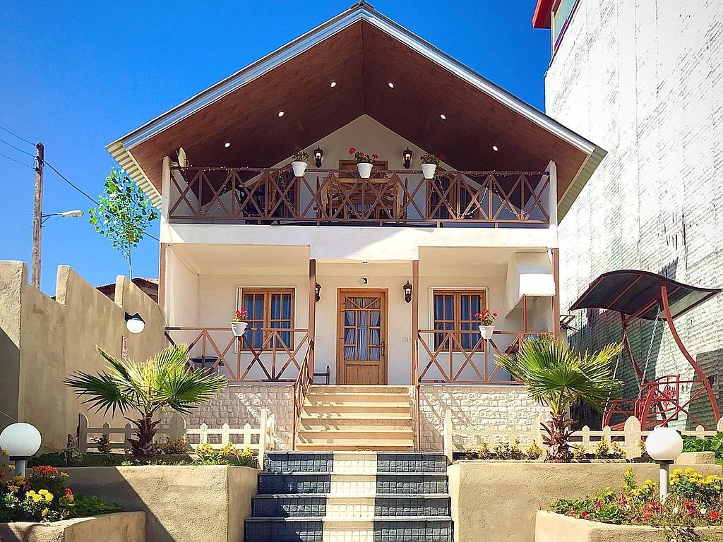 ویلای دوبلکس دربستی جنگلی روجا