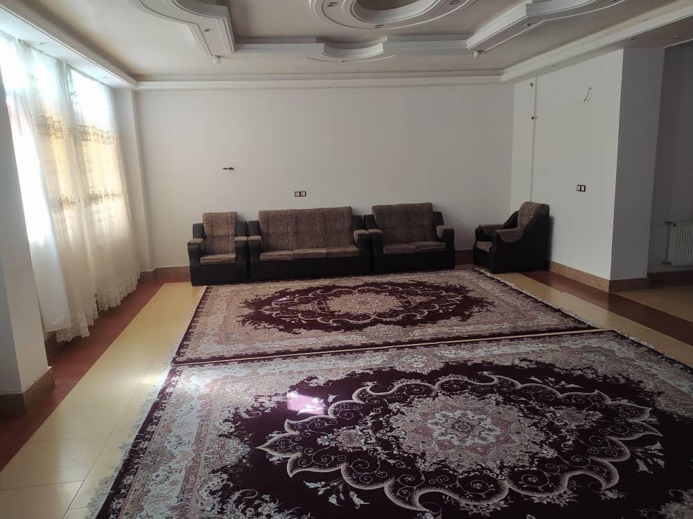 آپارتمان سه خواب تمیز در خرم آباد