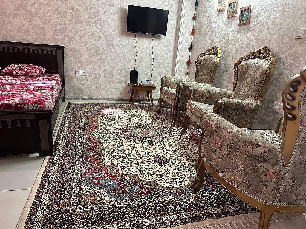 سوییت دربست تکخواب در سبزه میدان رشت