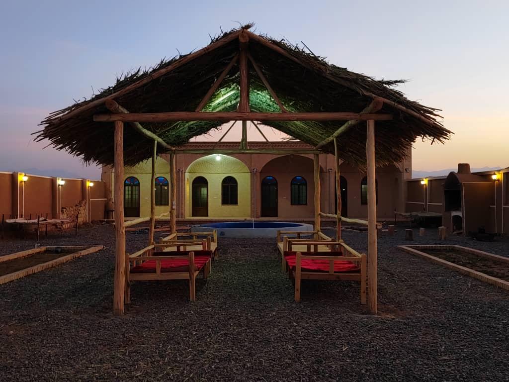 بومگردی دیار آفتاب