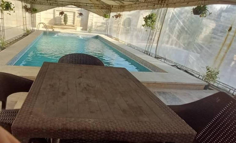 عمارت لاکچری گلها با استخر آبگرم