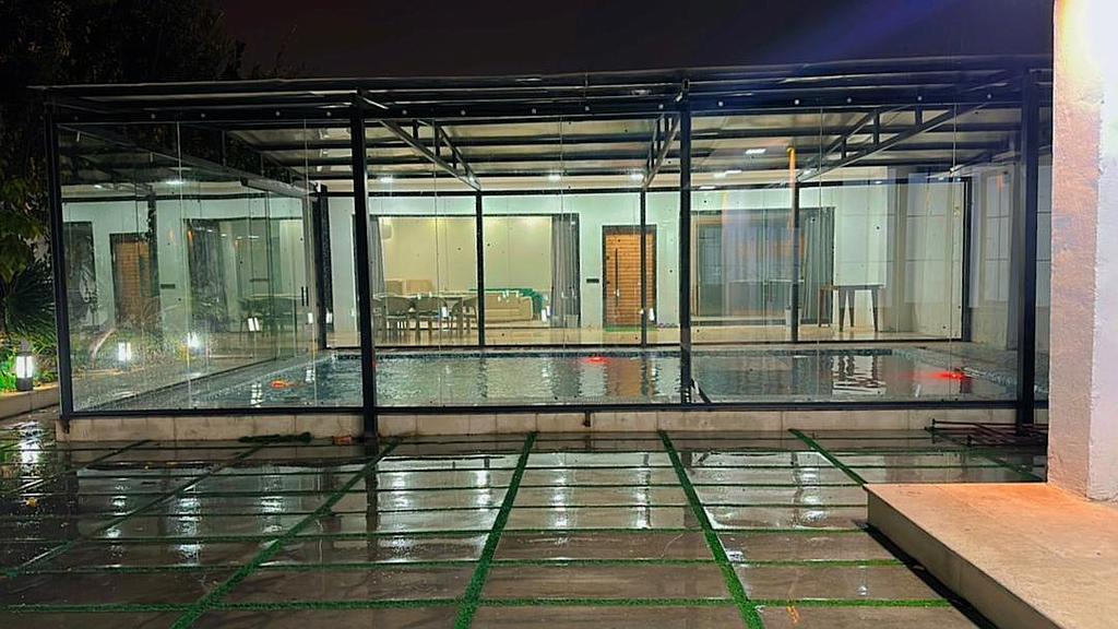 ویلا باغ دو خوابه لاله استخر سرپوشیده آبگرم