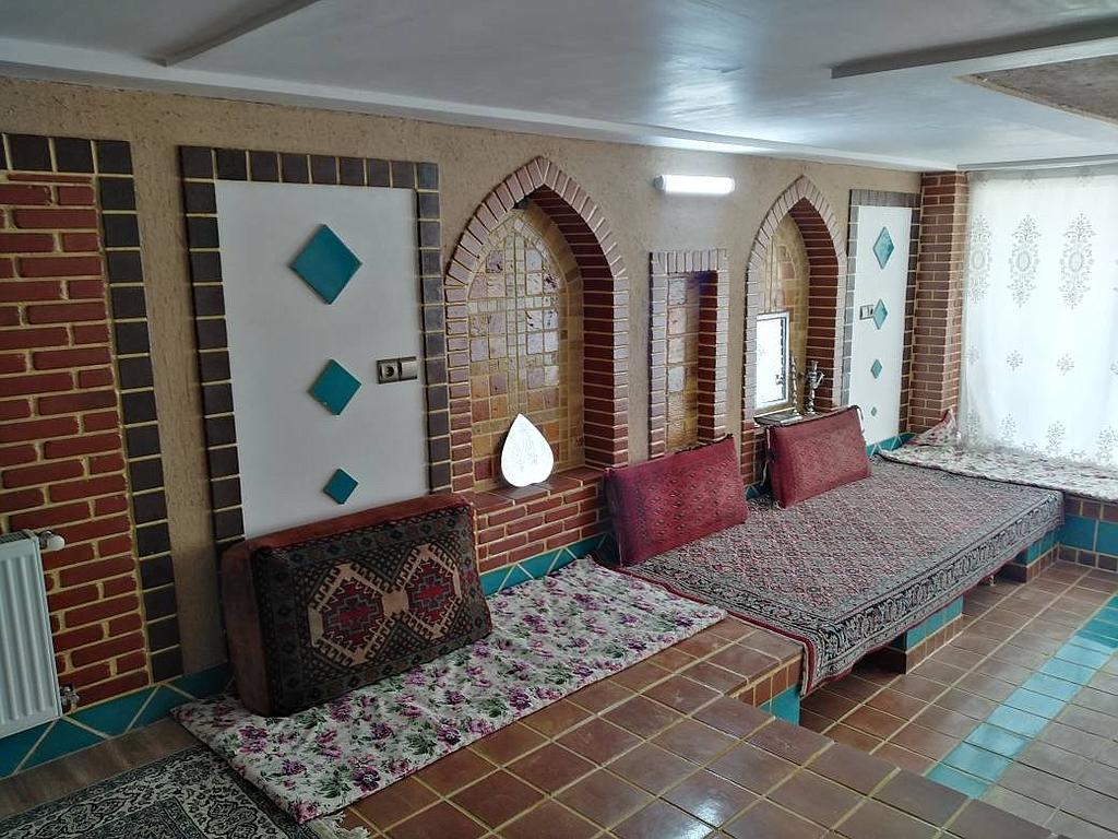 ویلایی سنتی خاقان