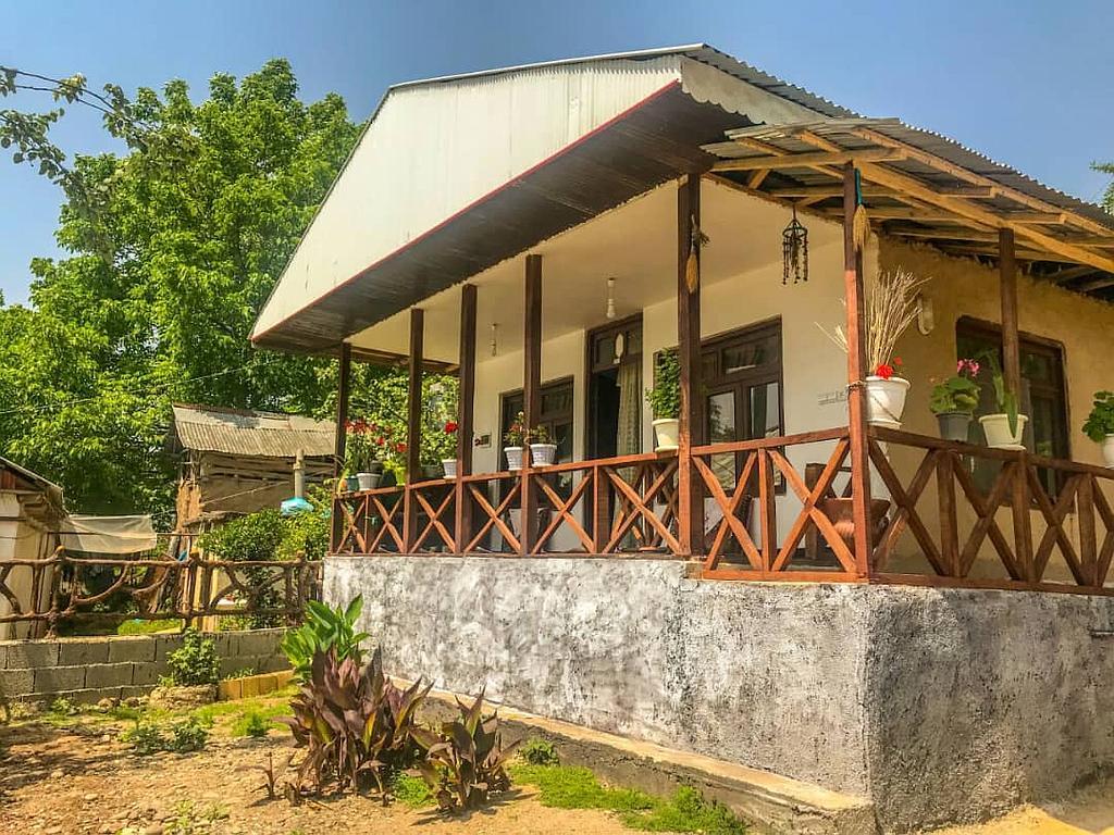 اجاره خانه روستایی دل آرا در رودبار