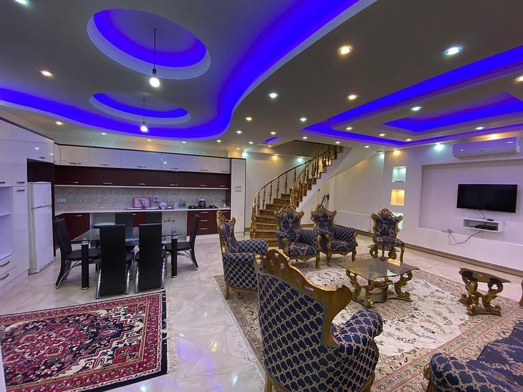 اجاره ویلا استخردار و جکوزی دار چالوس رو به دریا