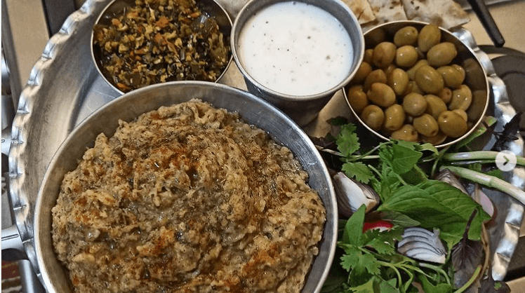 شله بریان زیره از بهترین غذاهای سنتی و محلی اصفهان
